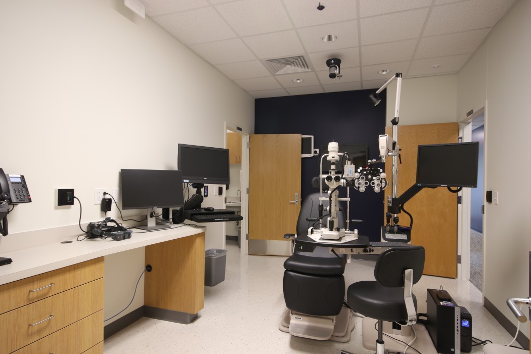 UAMS Jones Eye Institute Walker Family Simulation & Education Center