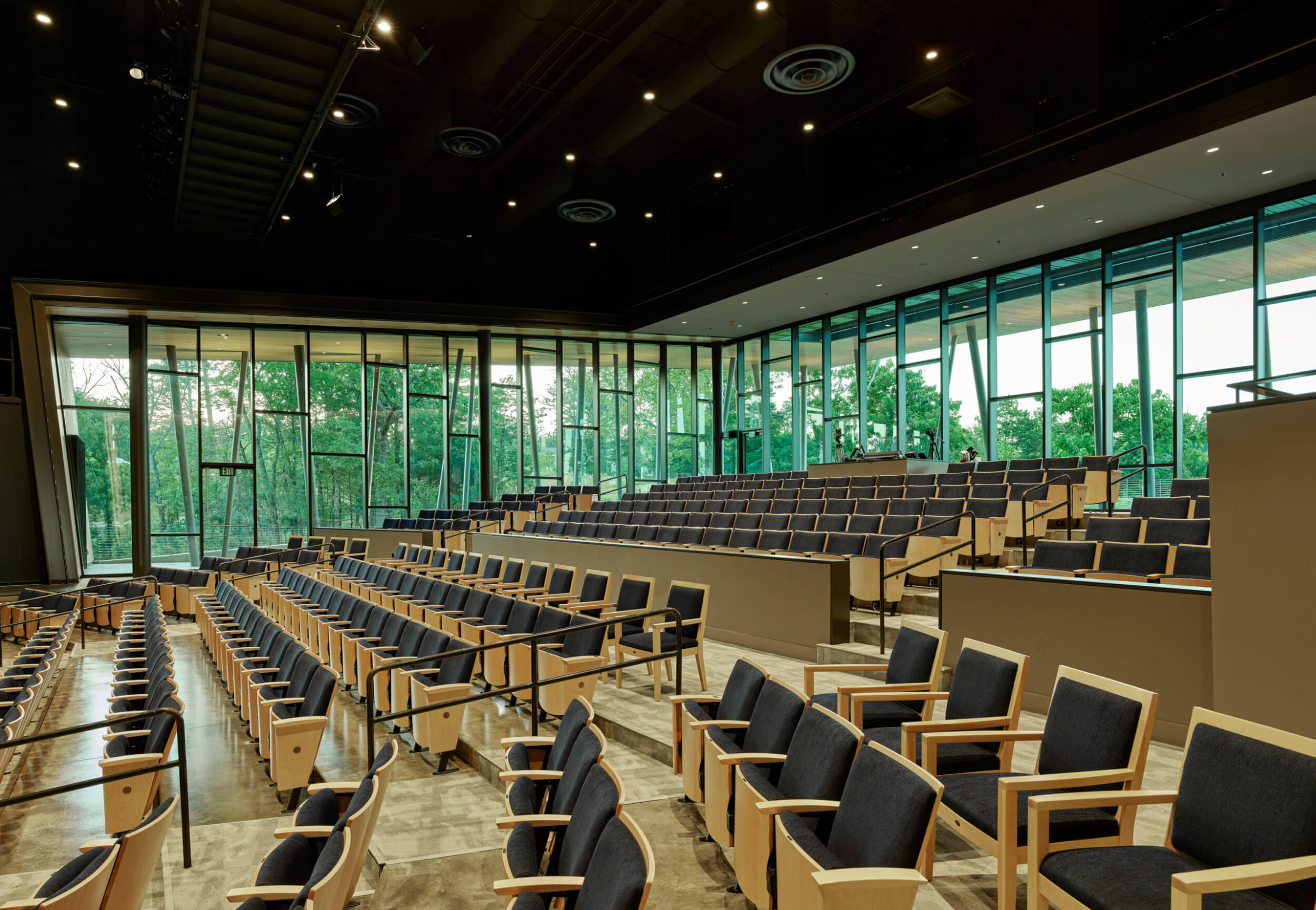 ©Tim-Hursley_TH070225_PSW_Opera-Ozarks_0270_EDIT