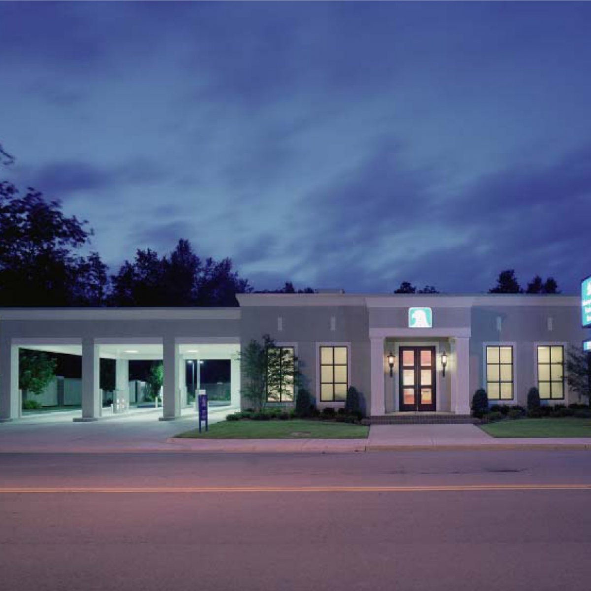Metropolitan Bank - Heights Branch 1